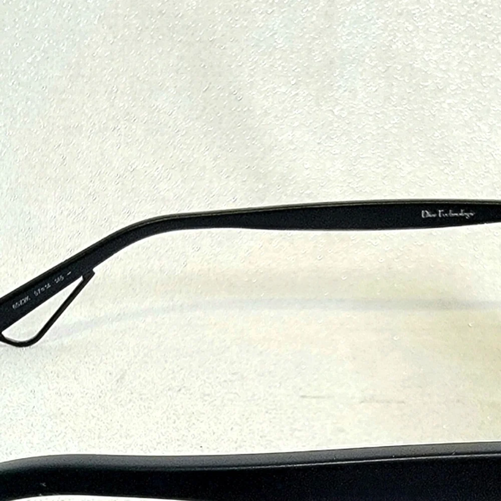 New DIOR Technologic Sunglasses - Picture 5 of 9